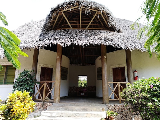Gallery - Flamingo Villas Resort