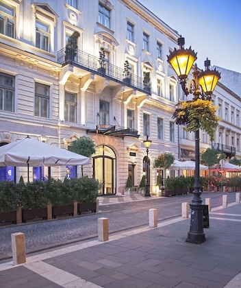 Gallery - Aria Hotel Budapest By Library Hotel Collection