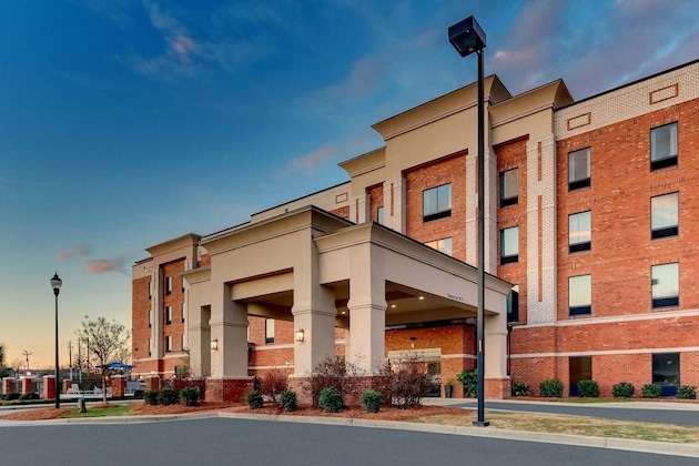 Gallery - Hampton Inn & Suites Hartsville