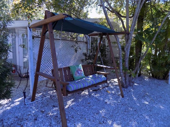 Gallery - Tarpon Tale Inn