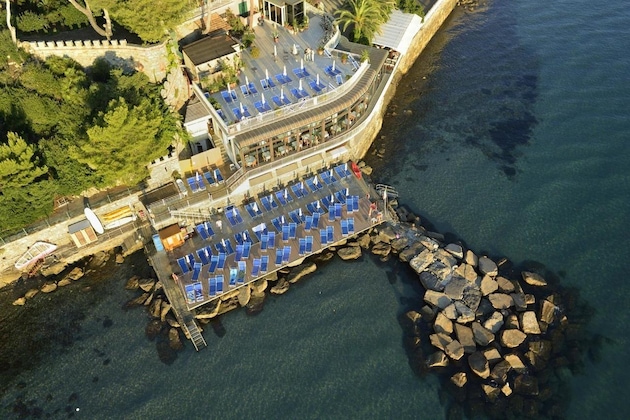 Gallery - Arc En Ciel Hotel