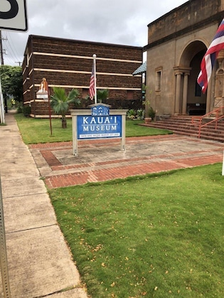 Gallery - 2417 At Lihue Oceanfront Resort