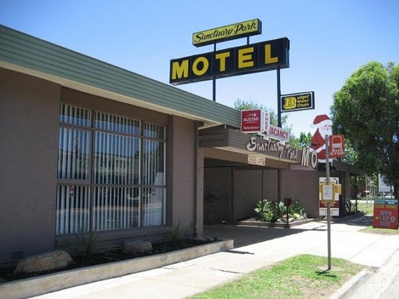 Gallery - Sanctuary Park Motel
