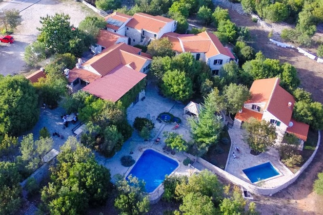 Gallery - Nono Ban Resort