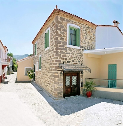 Gallery - Archontiko Petras 1821
