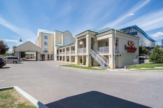 Gallery - Econo Lodge Inn & Suites University