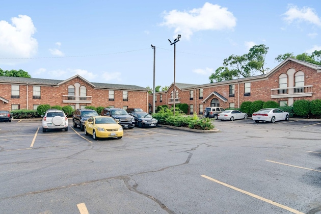 Gallery - Motel 6 Waukegan Il