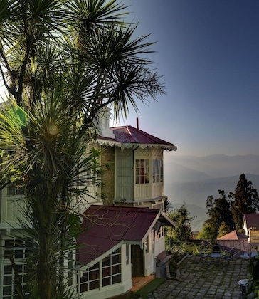 Gallery - Summit Swiss Heritage Hotel & Spa