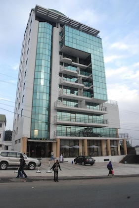Gallery - Churchill Hotel