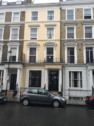 Gallery - Anwar House