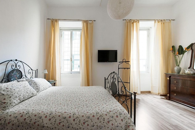 Gallery - Rome Center Rooms
