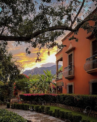 Gallery - Hacienda de los Santos