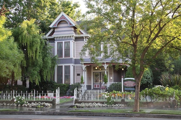 Gallery - Hennessey House