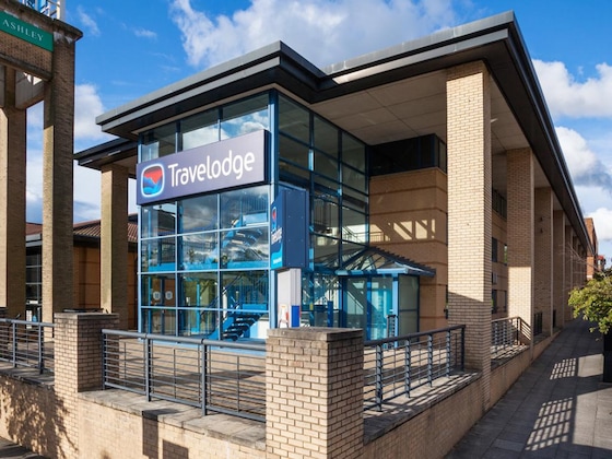 Gallery - Travelodge Milton Keynes Central