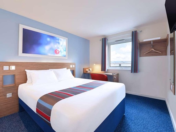 Gallery - Travelodge Aldershot