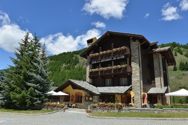 Gallery - Hotel De La Tor