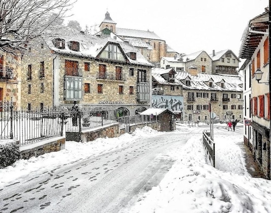 Gallery - Hotel Valle De Izas