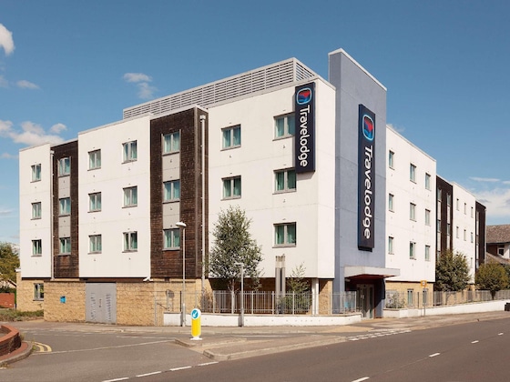 Gallery - Travelodge Bracknell Central
