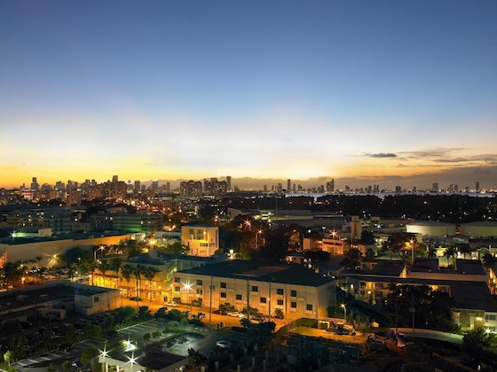Gallery - The Retreat Collection At 1 Hotel & Homes South Beach
