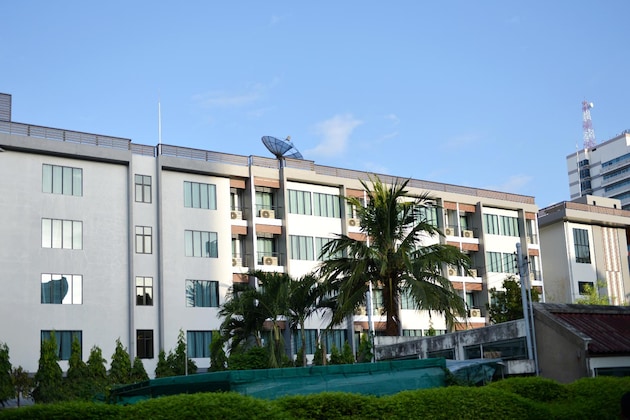 Gallery - Picnic Hotel