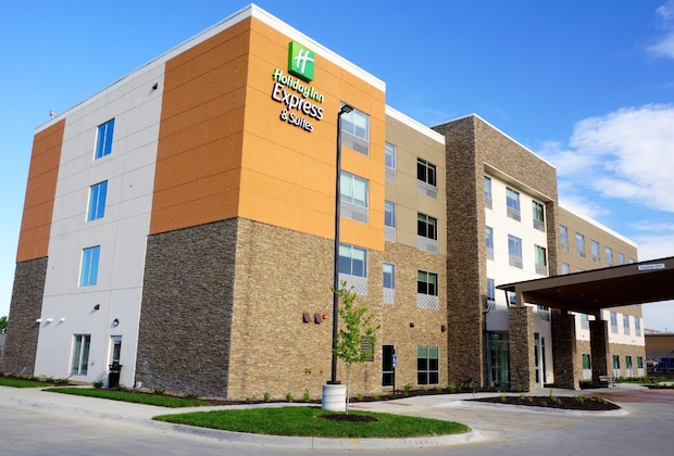 Gallery - Holiday Inn Express & Suites Omaha - Millard Area By Ihg