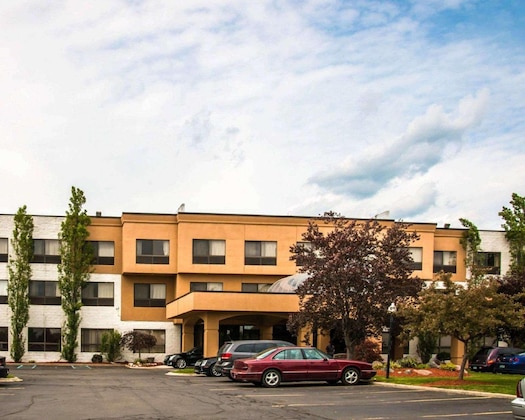 Gallery - Quality Inn & Suites