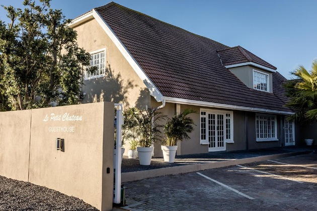 Gallery - Le Petit Chateau