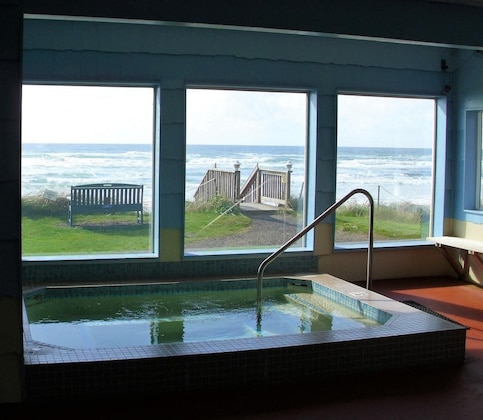 Gallery - Rockaway Beach Resort