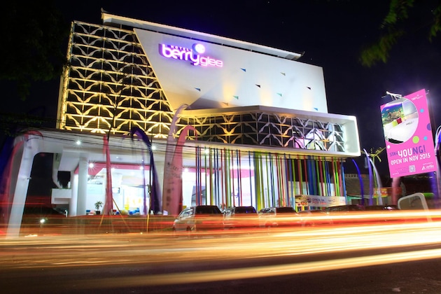 Gallery - Berry Glee Hotel