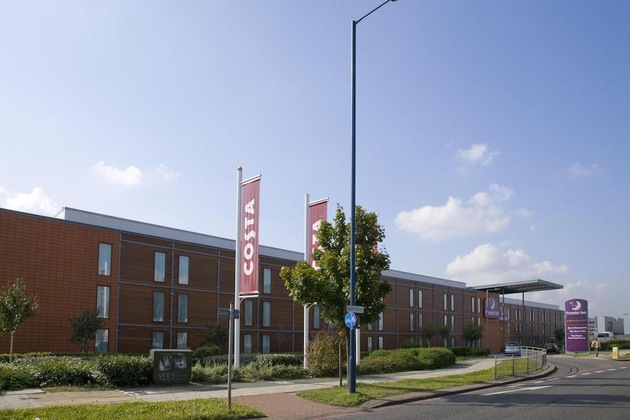 Gallery - Premier Travel Inn Heatrow Airport