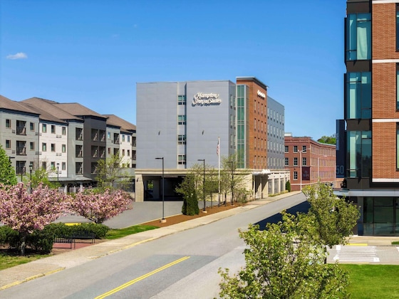 Gallery - Hampton Inn & Suites Worcester