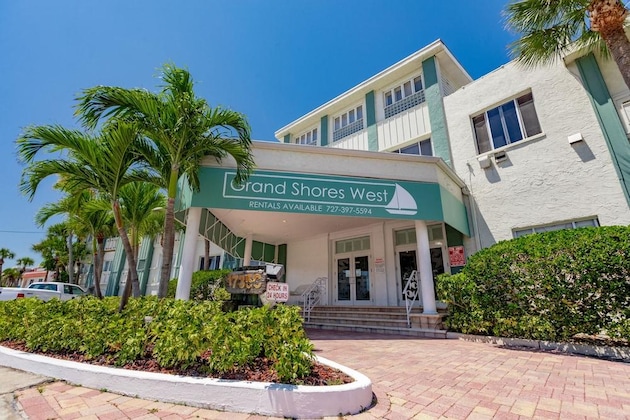 Gallery - Grand Shores West