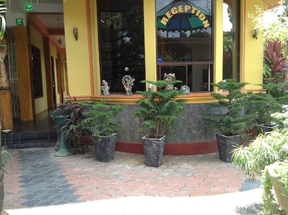 Gallery - Sunshine Hotel & Hall