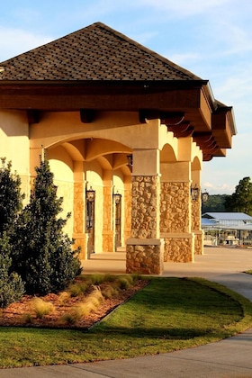 Gallery - Shangri La Resort