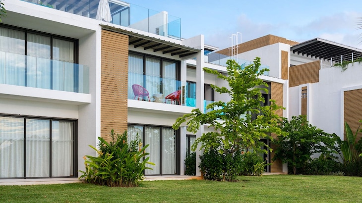 Gallery - Villasun Seafront Apartment At Cap Ouest