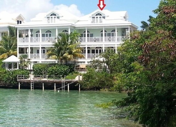 Gallery - February Point Villa Bb1