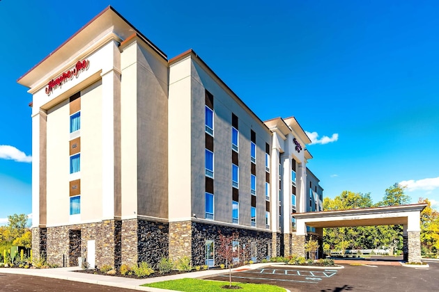 Gallery - Hampton Inn Lockport