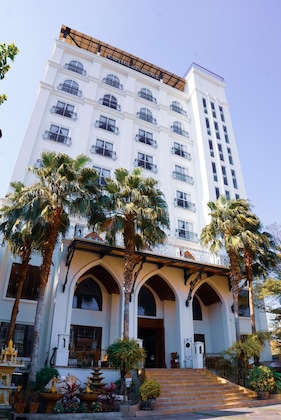 Gallery - Capitol Residence