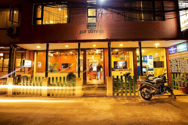 Gallery - Hotel Jay Suites