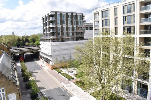 Gallery - Chelsea Bridge Apartments