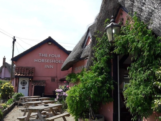 Gallery - The Four Horseshoes