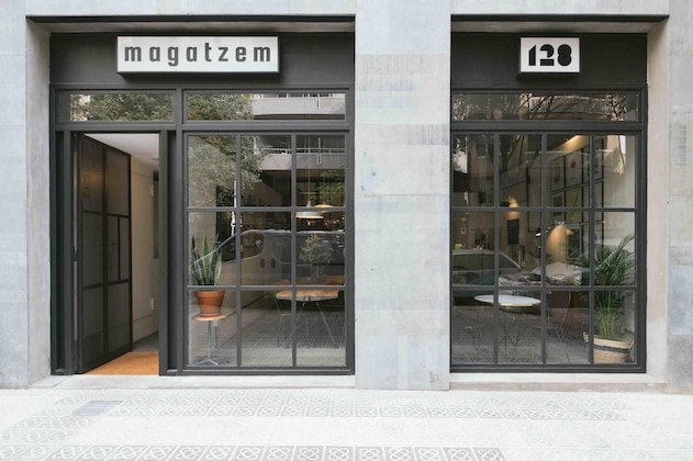 Gallery - Magatzem 128