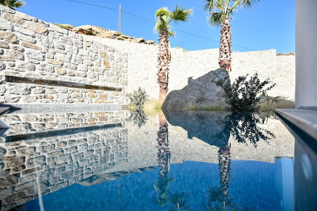 Gallery - Tropicana Suites & Villas