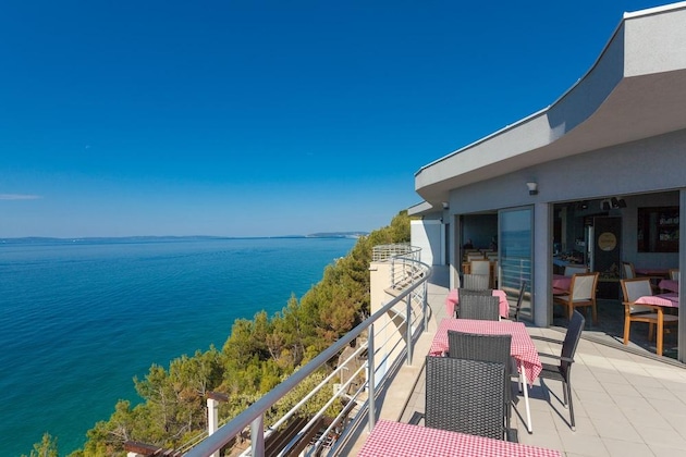 Gallery - Ark Beach Hotel