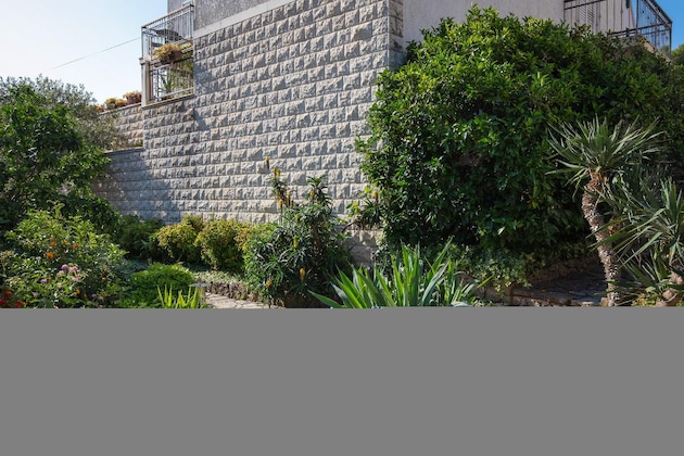 Gallery - Villa Lukrecia