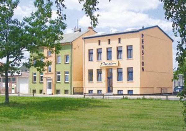 Gallery - Hotel-Pension "Petridamm"