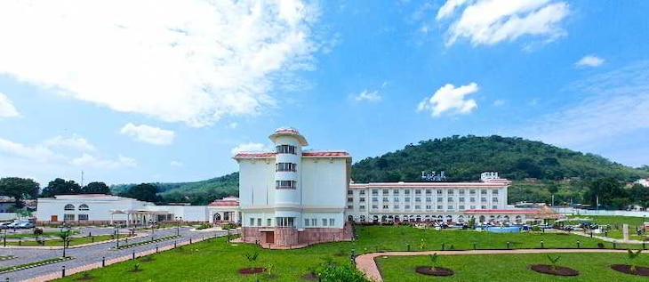 Gallery - Ledger Plaza Bangui