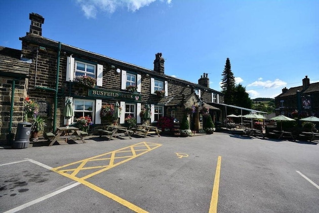 Gallery - Busfeild Arms