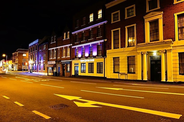 Gallery - Three Queens Hotel
