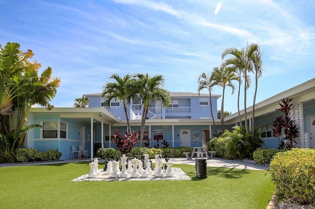 Gallery - St Pete Beach Suites